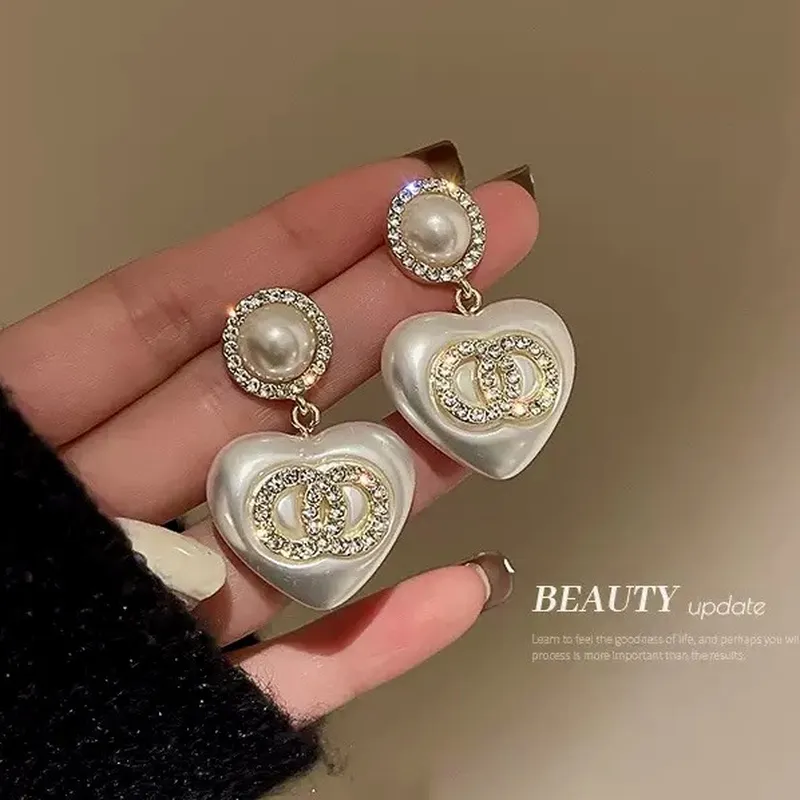Pearl Earring Stud - Orecchini a perno con perle e