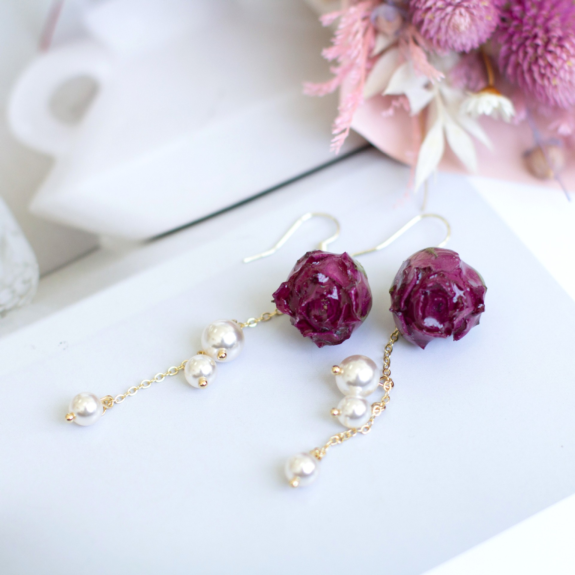 Eleganti Orecchini con Rosa Im - Pearl Earring Stud recensione e prezzo