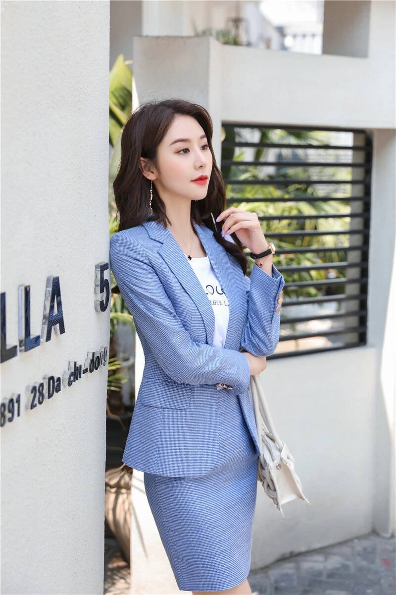 Novelty Green Uniform Designs  - Women Formal Wear Designers recensione e prezzo